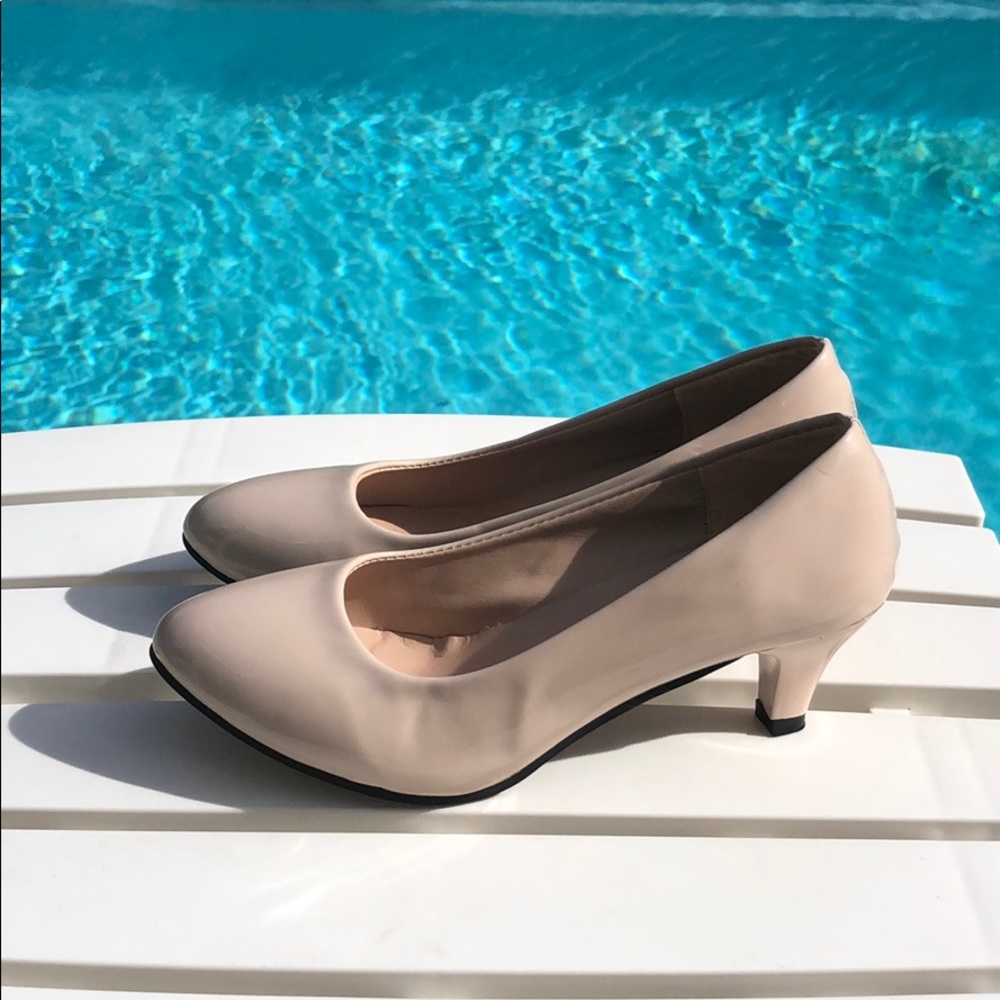 Gently Worn Feifan Heels Size 8